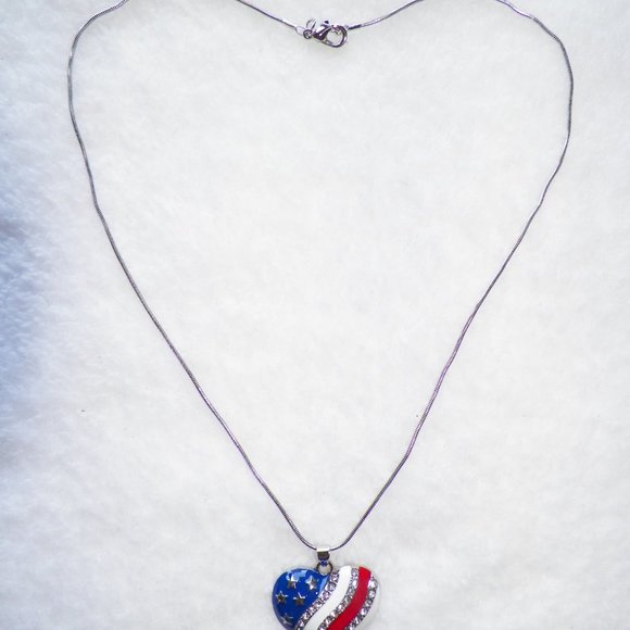 💙🇺🇸❤️ 18" Silver Patriotic Enamel Necklace American Flag Heart - Picture 6 of 12